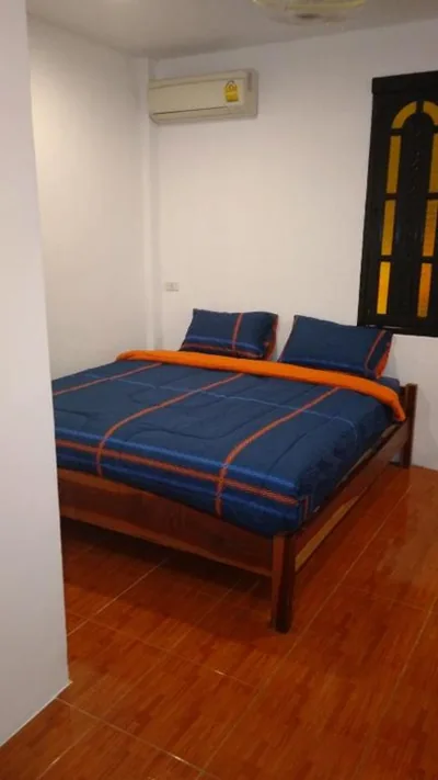 Standard Family Room — Divers House